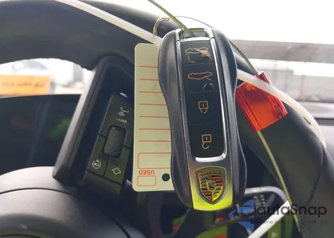 2022 Porsche Taycan z USA, uszkodzony, nr VIN WP0AA2Y1XNSA11970